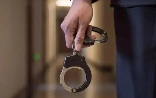 成都律师,刑事案件,成都刑事律师,抢劫,犯罪中止,成都律所咨询